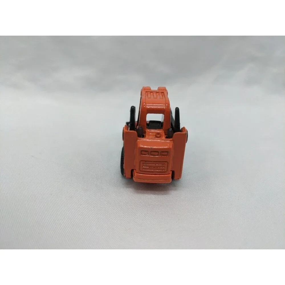 2009 Orange Matchbox Skidster Toy Mover Truck